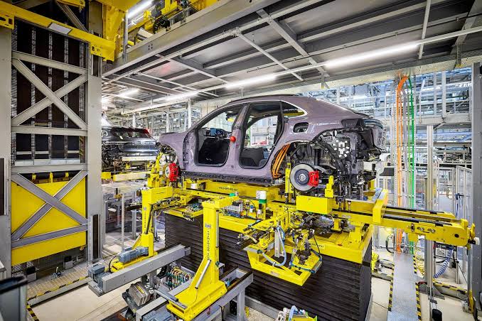 5 Best Automotive News Services in Leipzig - Track vehicle launches and industry developments